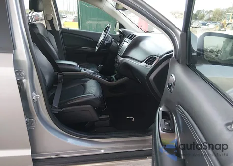 2019 Dodge Journey Crossroad Awd from USA, damaged, VIN 3C4PDDGGXKT858434